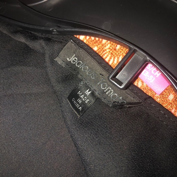 ✨PRICE DROP✨ Cute Black Shirt - Picture 2 of 2